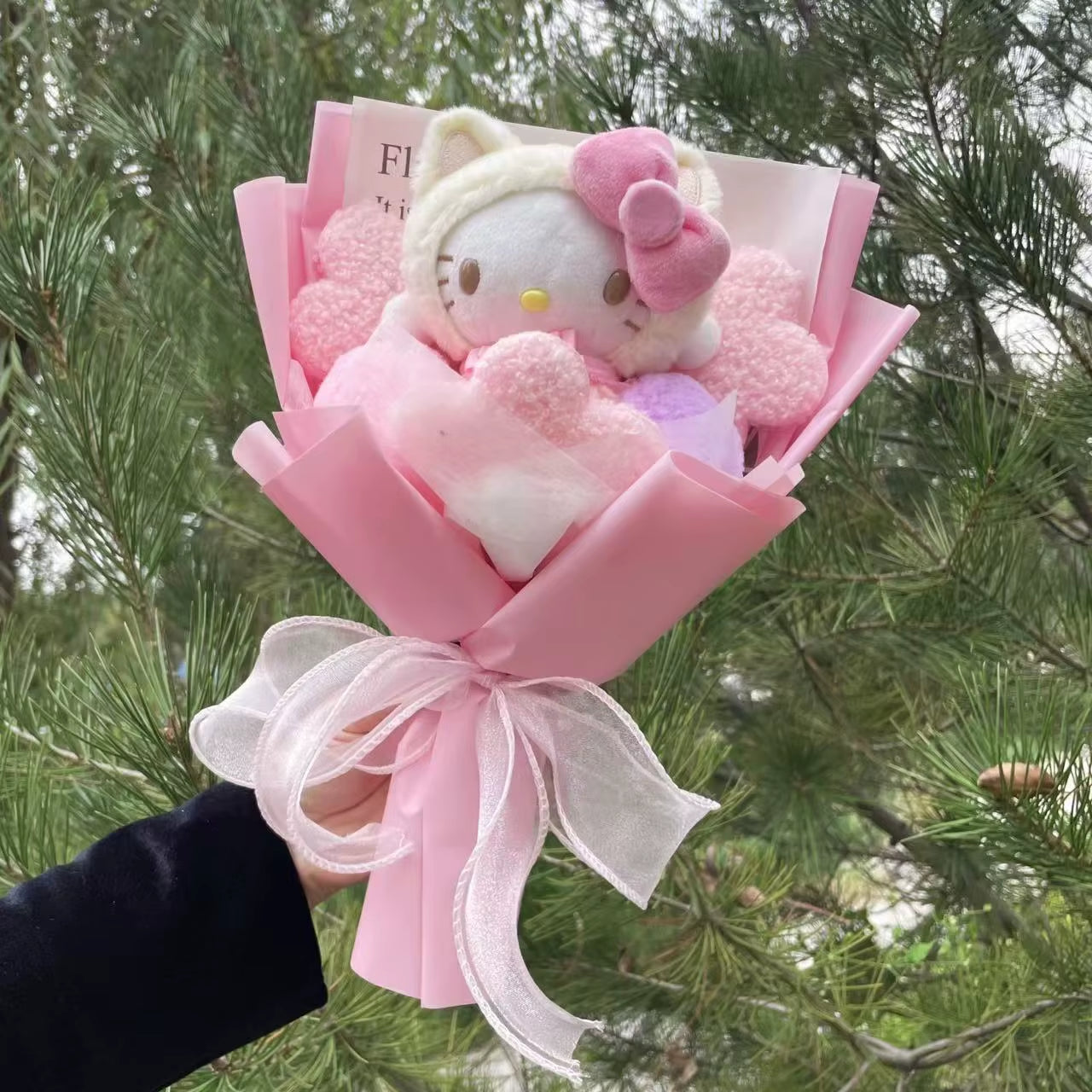 Hello Kitty Plush Bouquet – Perfect Gift for Every Occasion