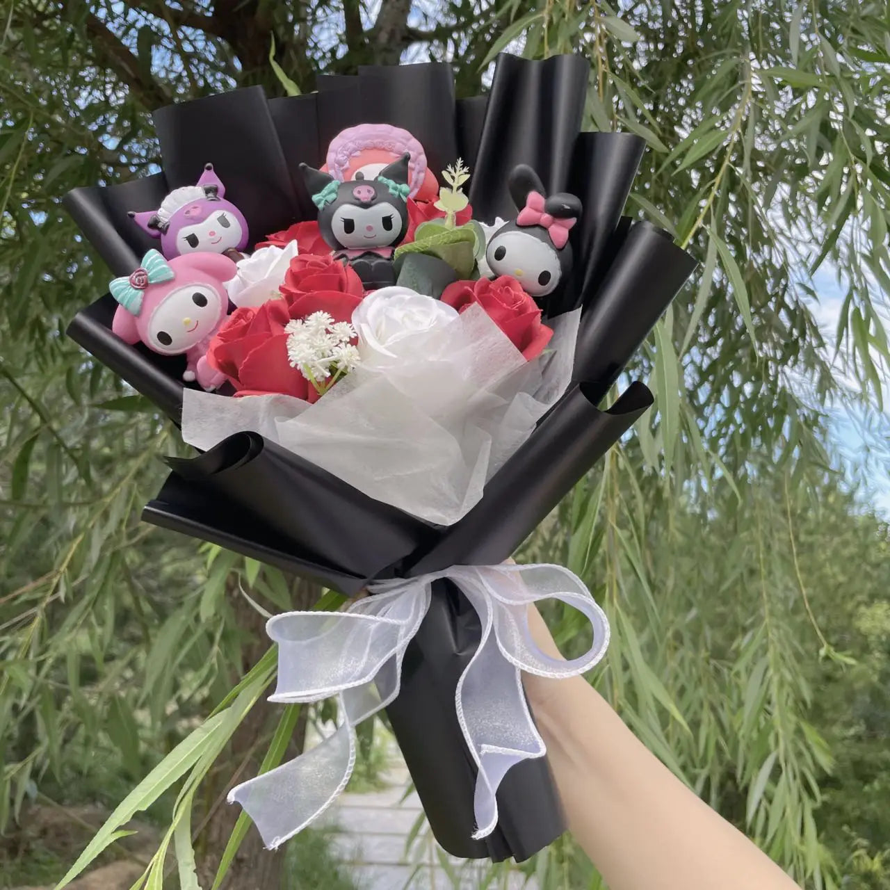 Hello Kitty Plush Bouquet – Perfect Gift for Every Occasion