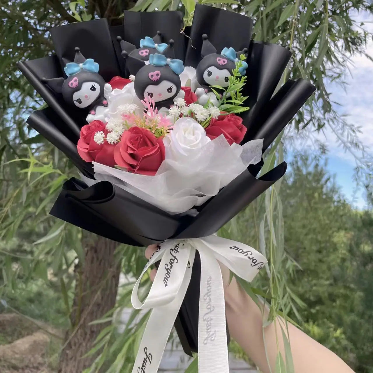 Hello Kitty Plush Bouquet – Perfect Gift for Every Occasion