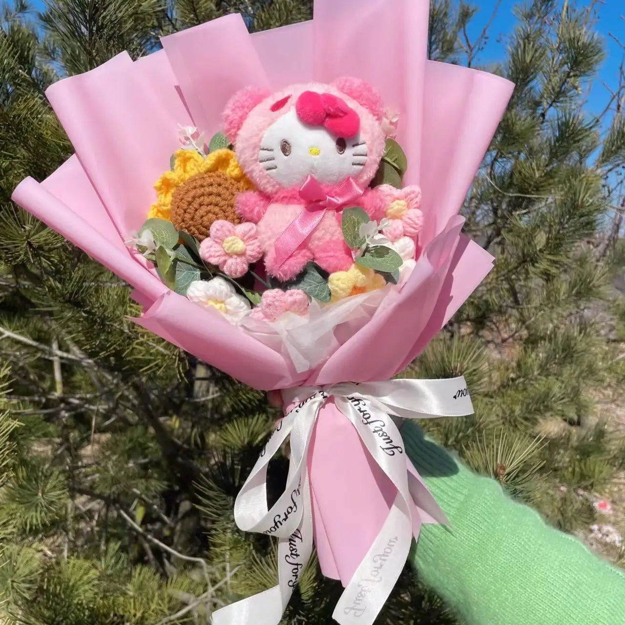 Hello Kitty Plush Bouquet – Perfect Gift for Every Occasion