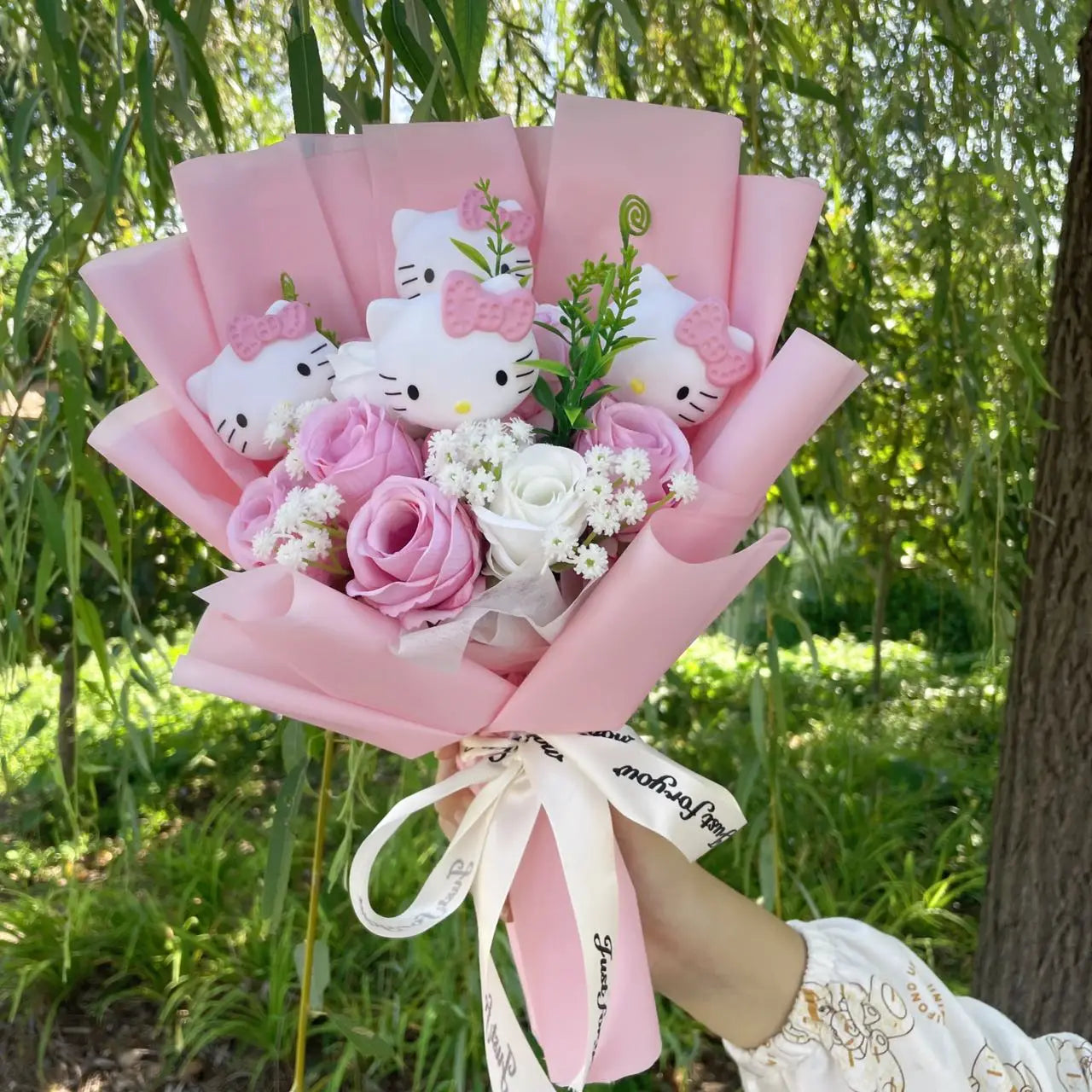 Hello Kitty Plush Bouquet – Perfect Gift for Every Occasion